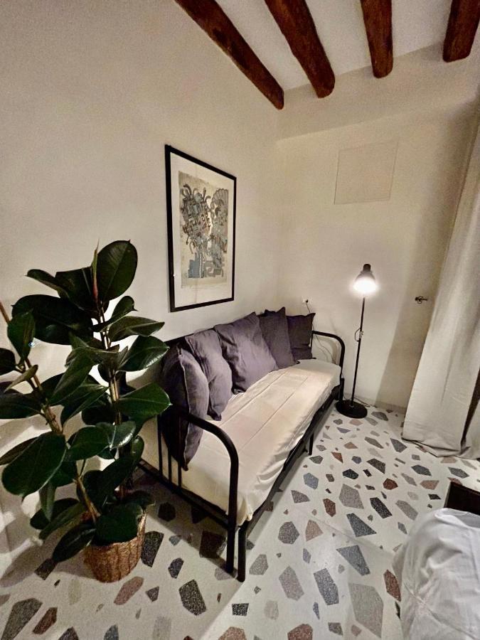 Farini Suites Wi-Fi Венеция Экстерьер фото