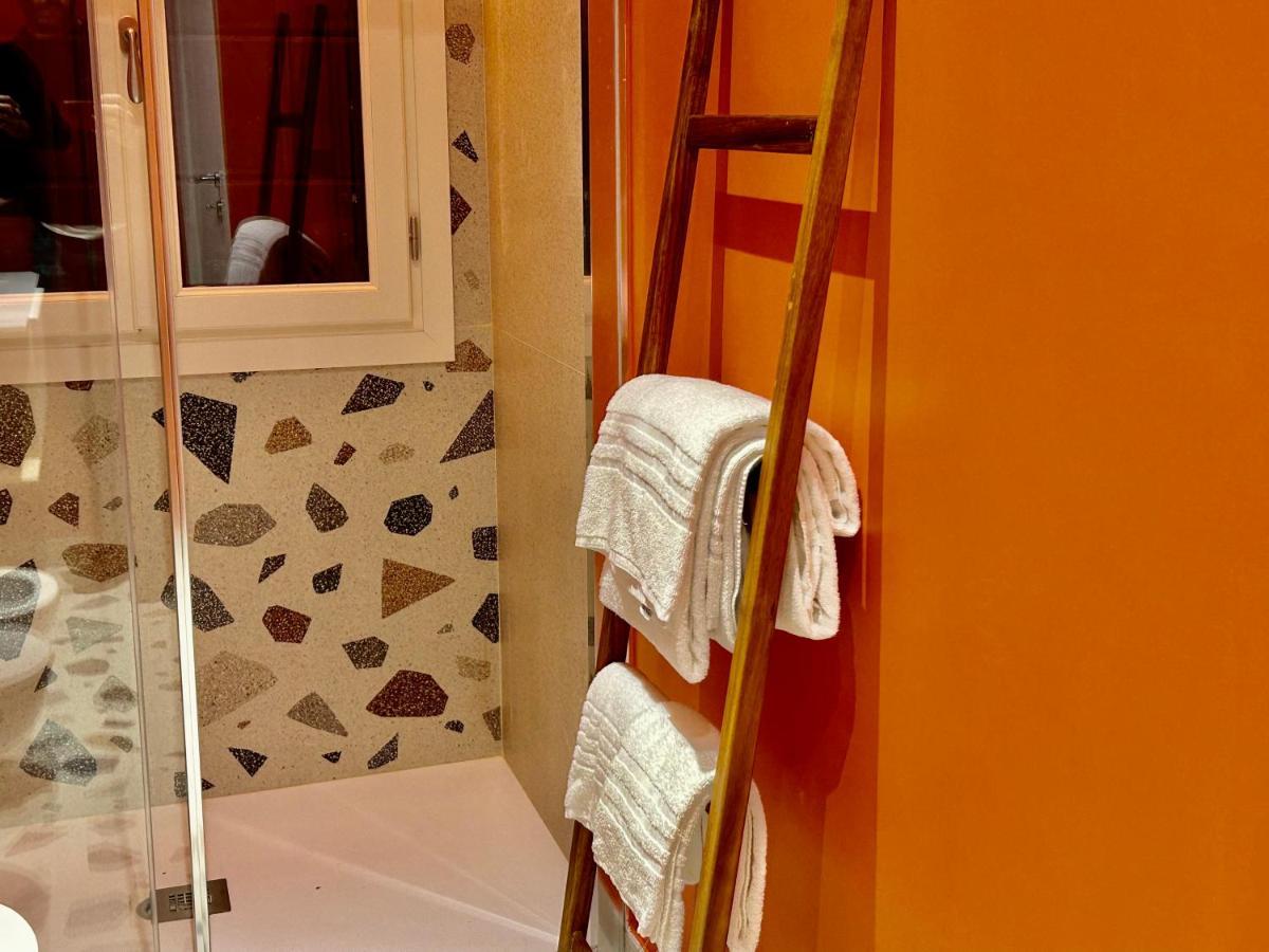 Farini Suites Wi-Fi Венеция Экстерьер фото